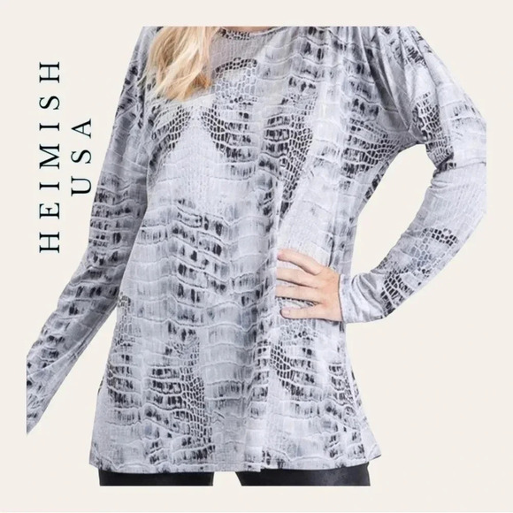 HEIMISH USA LONG SLEEVE TOP ANIMAL PRINT GRAY/LIGHT BLUE/BLACK IN COLOR SIZE XL - Picture 1 of 10